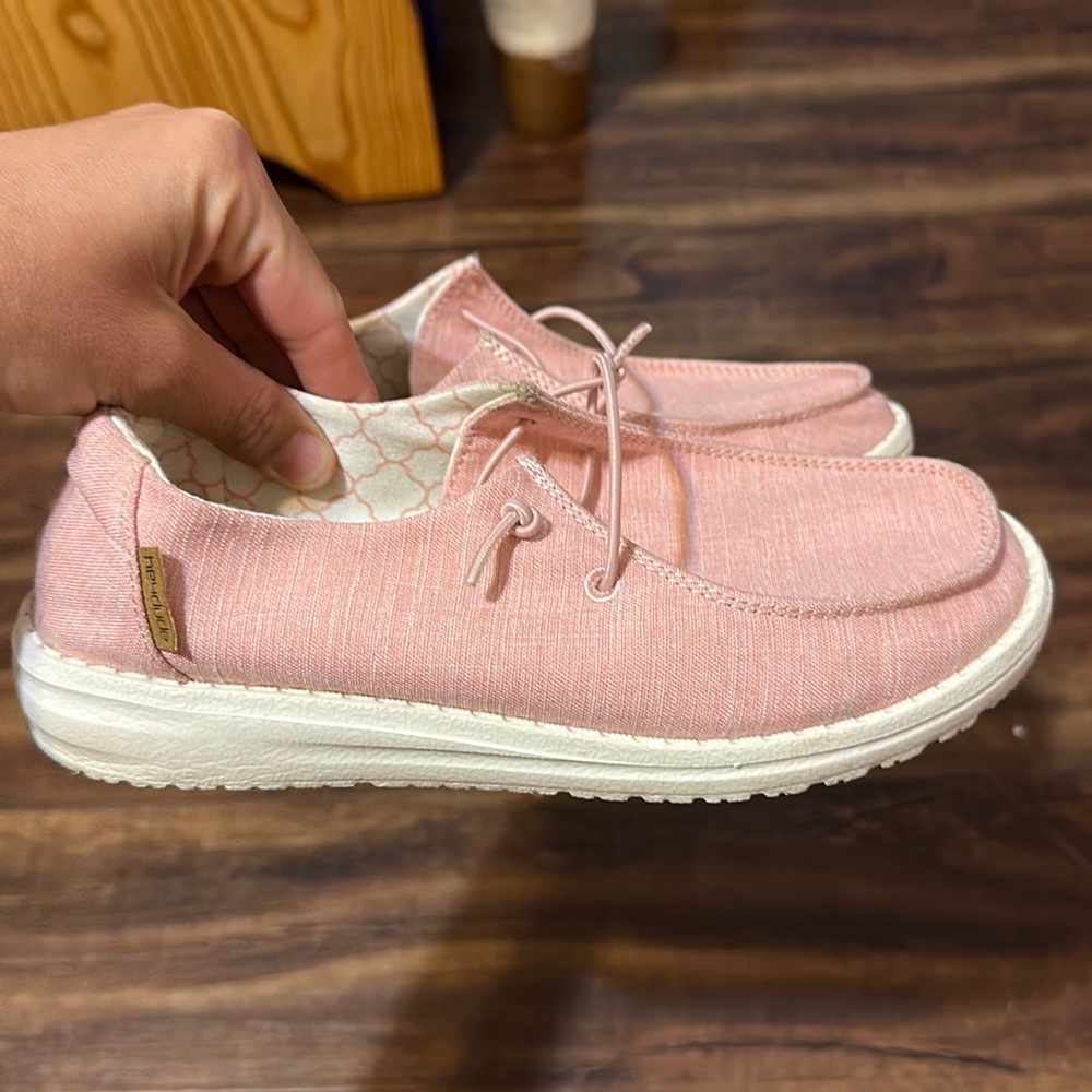 Hey dudes -light pink